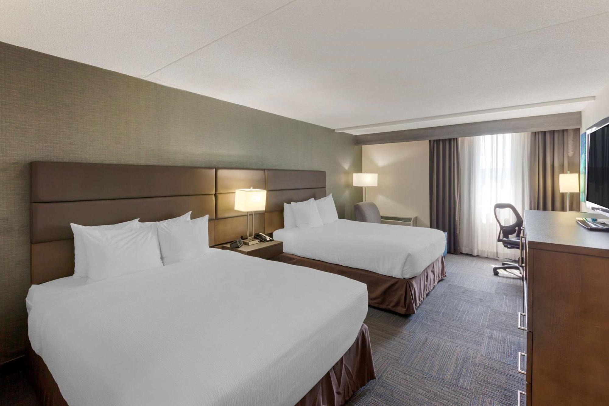 เบสต์ เวสเทิร์น พลัส โตรอนโต แอร์พอร์ต โฮเต็ล Hotel มิสซิสซอกา ภายนอก รูปภาพ
